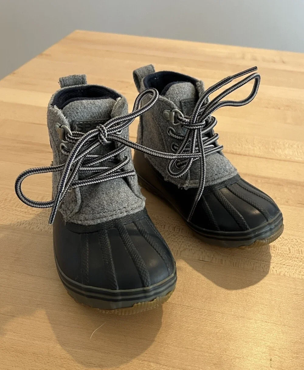 Sperry Top Sider Boots Kids 7M Bowline Saltwater Duck Boot Grey And Navy Blue